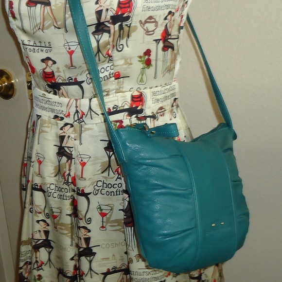 STONEMOUNTAIN Aquamarine Crossbody Bag Genuine Leather Turquoise Logo - Picture 2 of 14